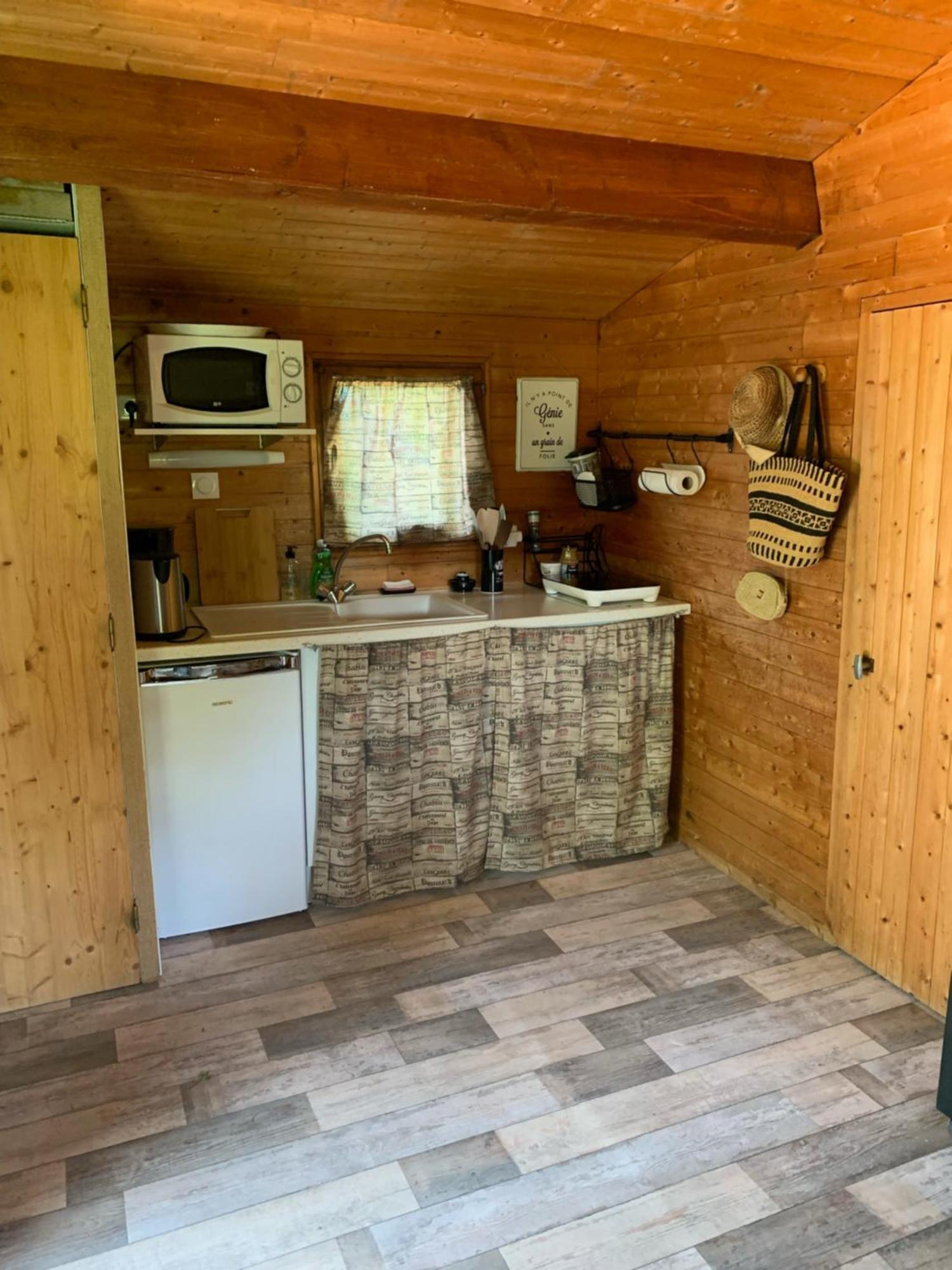 Les Petits Chalets De Dudu La Voulte-sur-Rhone Eksteriør billede